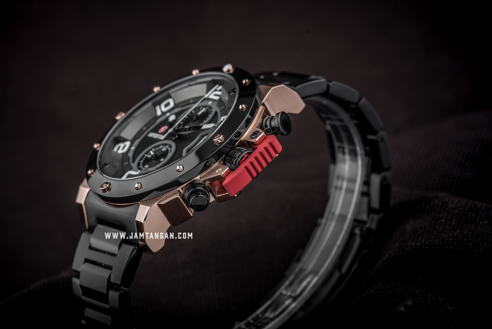 Expedition E 6750 MC BBRBA Chronograph Men Black Dial Black Stainless Steel Strap Machtwatch